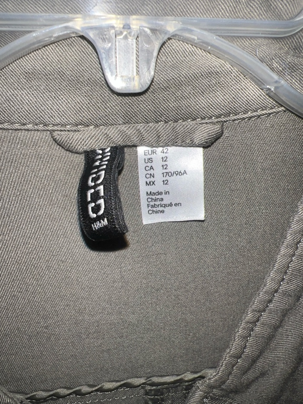 H&M Olive Green Utility Jacket with Gold Hardware - Picture 3 of 4